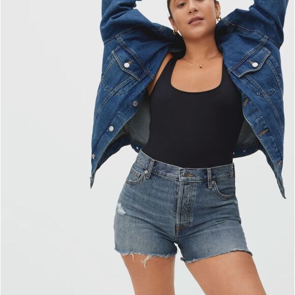 Everlane The Relaxed 90s Short Deep Indigo Blue Jean Distressed Raw Hem Size 25 - Picture 1 of 11